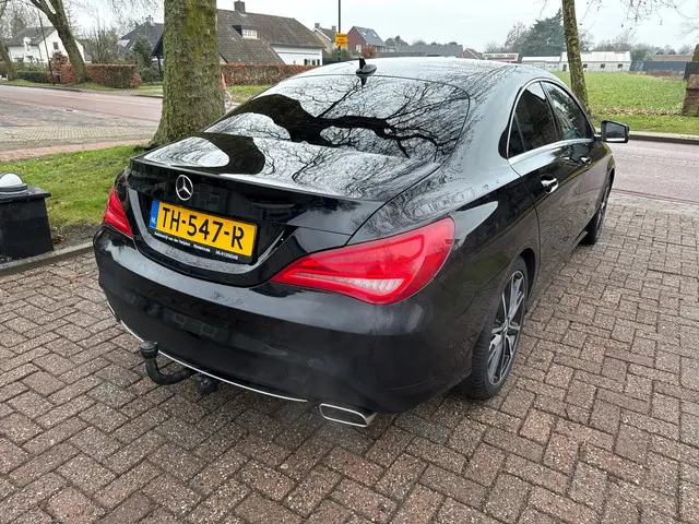 Mercedes-Benz CLA 180 Prestige automaat 2014 Benzine 6