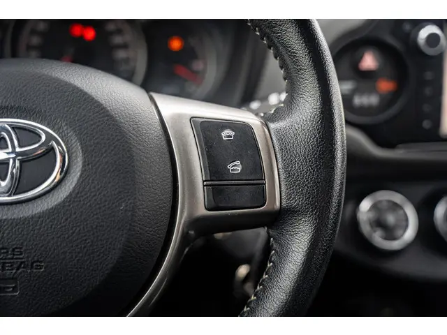 Toyota Yaris 1.0 VVT-i Trend 2015 Benzine 27