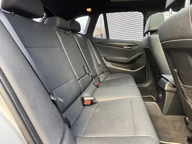 BMW X1 xDrive28i High Executive 2015 Benzine 8