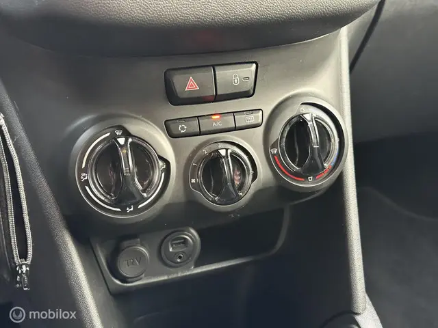 Peugeot 208 1.2 82PK STYLE | CRUISE | PDC | NAVI | 2015 Benzine 18