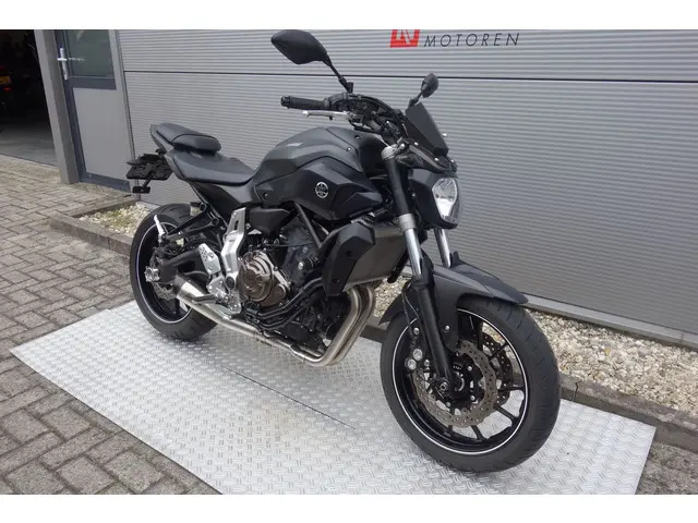 Yamaha MT 07 ABS 2015 Benzine 2