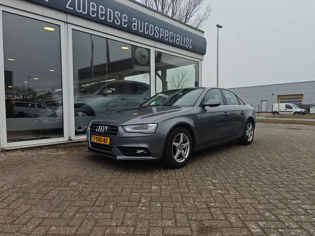 Audi A4 Limousine 1.8 TFSIe Edition 2013 Benzine 4