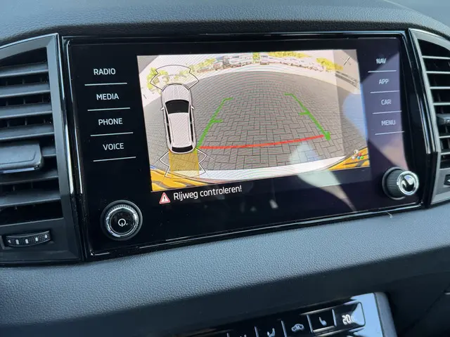 Škoda Karoq 1.5 TSI ACT SPORTLINE BUSINESS 2021 Benzine 26