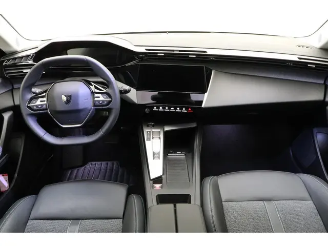 Peugeot 308 SW 1.2T 130pk Automaat Allure 2024 Benzine 15