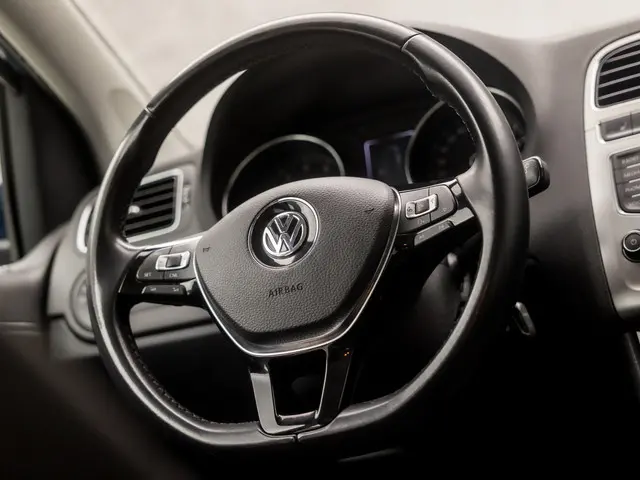 Volkswagen Polo 1.2 TSI Sportline 2015 Benzine 18