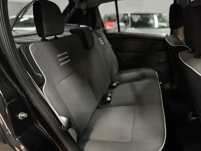Dacia Sandero 1.2 Aniversare 2012 Benzine 10