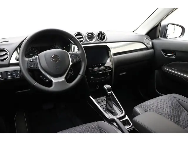 Suzuki Vitara 1.5 Hybrid Style 2026 Hybride Benzine 10