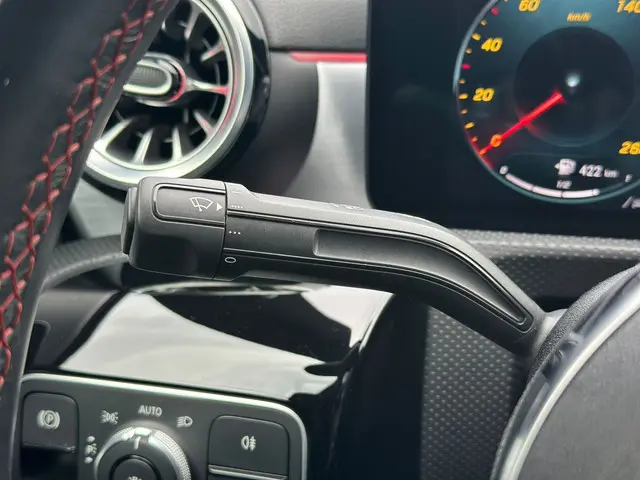 Mercedes-Benz CLA 250 4MATIC Premium Plus 2022 Benzine 27