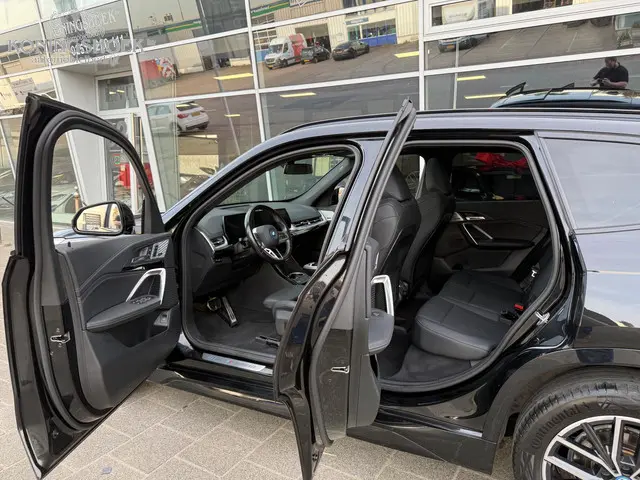 BMW X1 XDrive25e M Sport 2023 Hybride Benzine 13