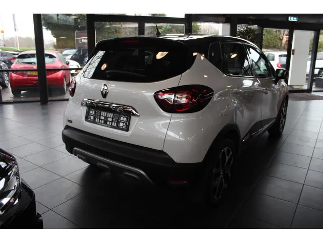Renault Captur 1.2 TCe Bose 2018 Benzine 2