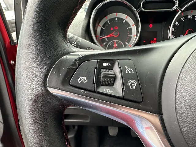 Opel ADAM 1.2 Jam 2013 Benzine 12