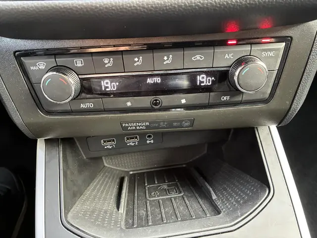 SEAT Arona 1.5 TSI EVO FR Business Intense 2019 Benzine 10