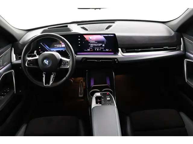 BMW iX2 xDrive30 67 kWh 2024 Elektrisch 4