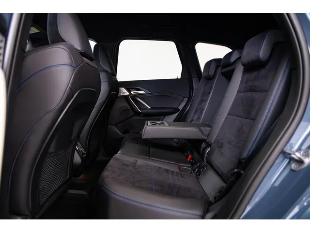 BMW iX1 xDrive30 Launch Edition 67 kWh 2023 Elektrisch 18