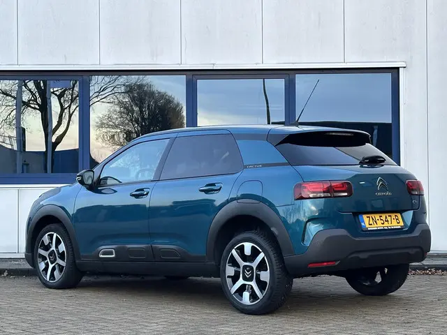 Citroën C4 Cactus 1.2 PureTech Shine 2019 Benzine 3