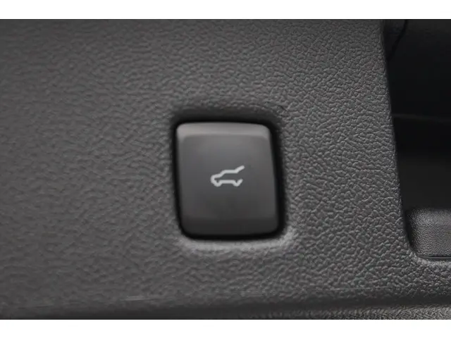 Ford Kuga 2.5 PHEV ST-Line X 2025 Hybride Benzine 39