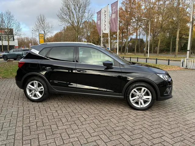 SEAT Arona 1.5 TSI EVO FR Business Intense 2019 Benzine 24