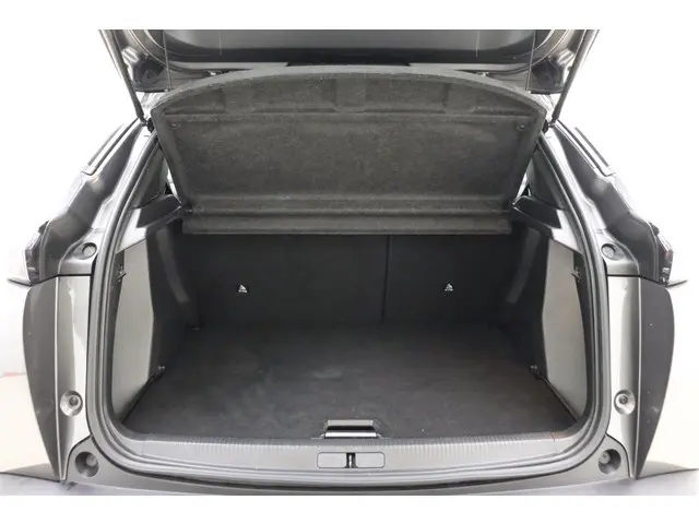 Peugeot 2008 1.2 PureTech GT 2022 Benzine 13