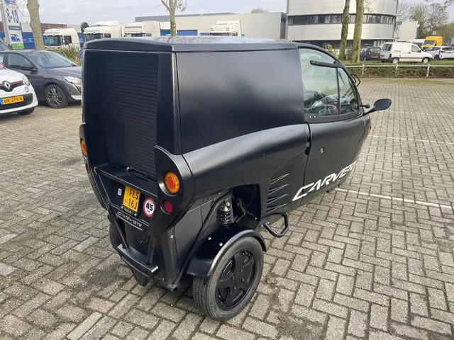 Carver Cargo Brommobiel Base 7.1 kWh R+ 2022 Elektrisch 3