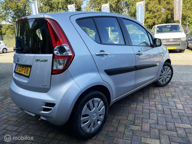 Suzuki Splash 1.0 VVT Comfort EASSS/Airco 2015 Benzine 20