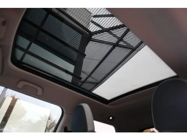 MINI Cooper Cabrio E 2025 Benzine 7