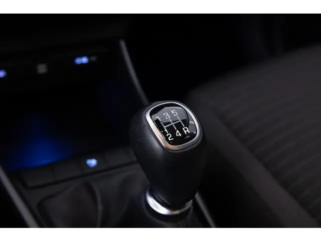 Hyundai i20 1.2 MPI Comfort | AIRCO | VELGEN 2021 Benzine 12