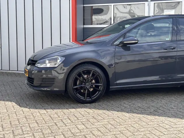 Volkswagen Golf 1.2 TSI Trendline 2013 Benzine 3