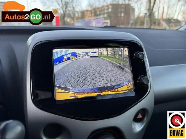 Toyota Aygo 1.0 VVT-i x-play 2014 Benzine 20