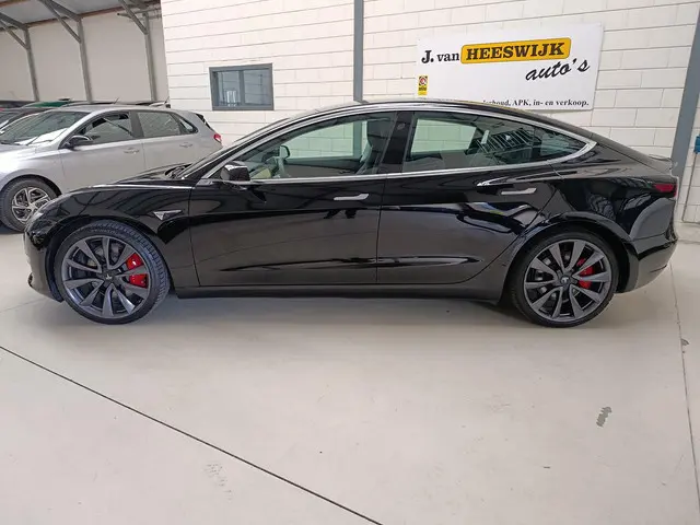 Tesla Model 3 Performance AWD 75 kWh 2020 Elektrisch 4