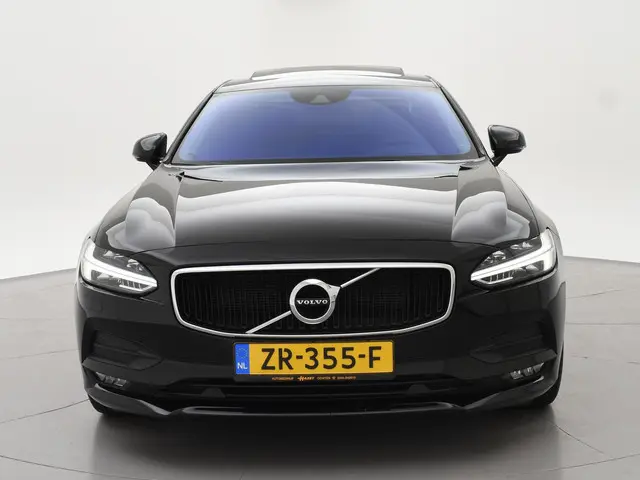 Volvo S90 2.0 T5 250PK MOMENTUM + SCHUIFDAK | 2018 Benzine 8