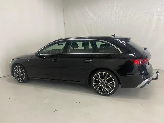 Audi A4 Avant 40 TFSI S edition 2023 Hybride Benzine 23