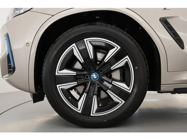 BMW iX3 M Sport 80 kWh 2022 Elektrisch 40