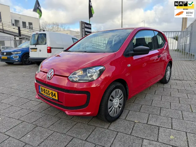 Volkswagen up! 1.0 take up! BlueMotion 2013 Benzine