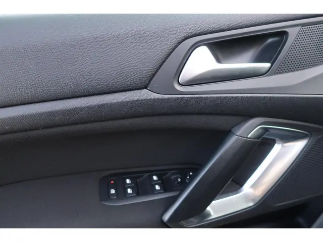 Peugeot 308 SW 1.6 BlueHDI Blue Lease Pack 2015 Diesel 17