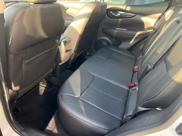 Nissan QASHQAI 1.2 Premier Edition 2014 Benzine 26