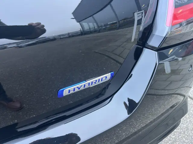 Suzuki Swift 1.2 Style Smart Hybrid 2025 Benzine 7