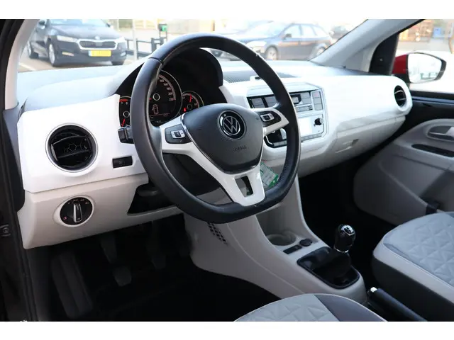 Volkswagen up! 1.0 beats 2021 Benzine 5