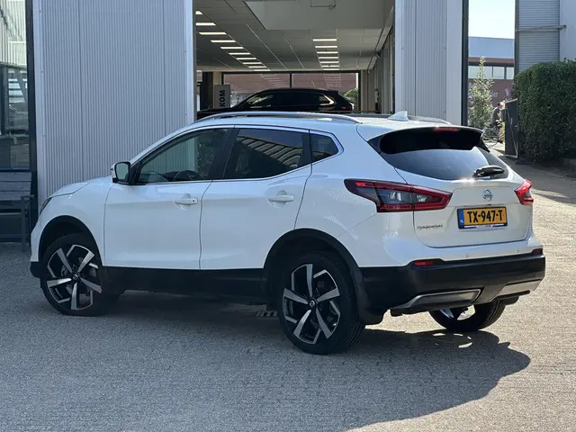Nissan QASHQAI 1.2 Tekna 2018 Benzine 2
