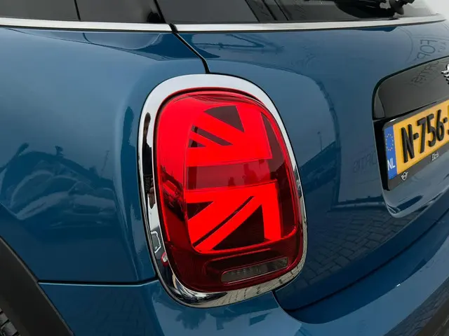 MINI Cooper Mini 1.5 Business Edition 2021 Benzine 19