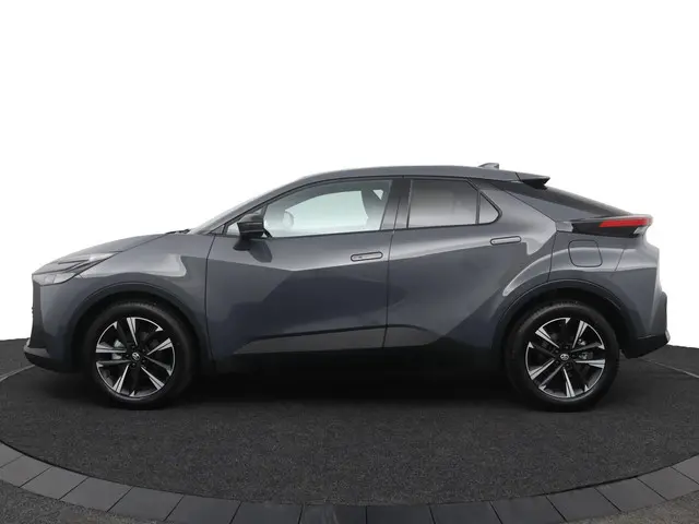 Toyota C-HR 1.8 Hybrid 140 Dynamic 2025 Hybride Benzine 3