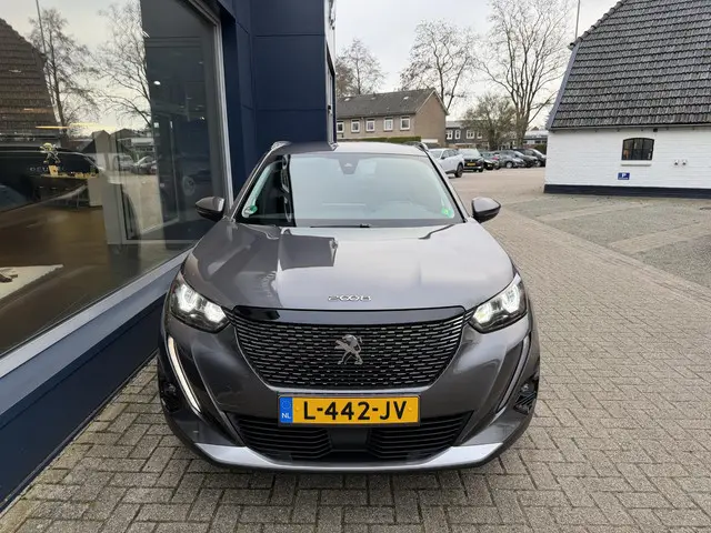 Peugeot 2008 1.2 Turbo 100 PK Allure Pack 2021 Benzine 5