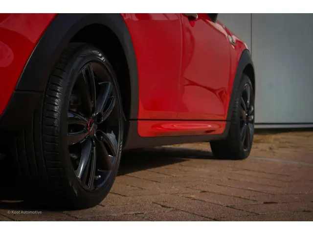 MINI Cooper Mini 1.5 JCW 2017 Benzine 17