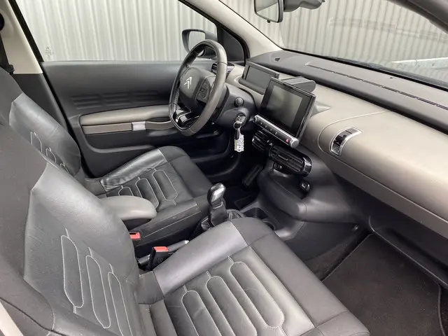 Citroën C4 Cactus 1.2 PureTech Business 2016 Benzine 17