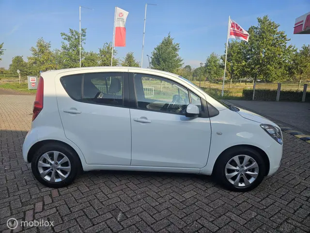 Opel Agila 1.2 Edition 2013 Benzine 4