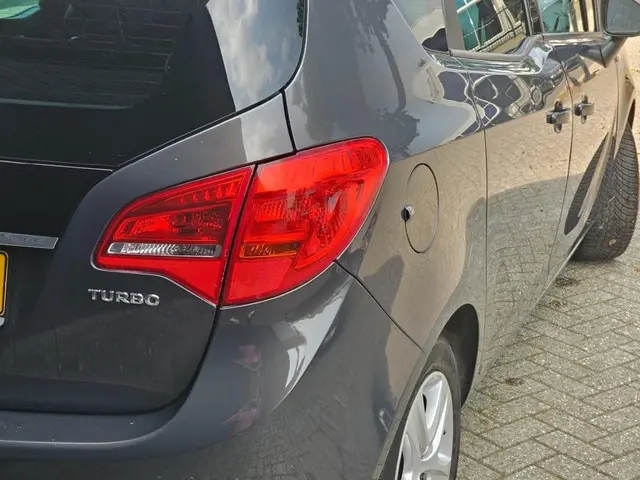 Opel Meriva 1.4 Turbo Cosmo / LPG / Turbo 2013 Benzine 12