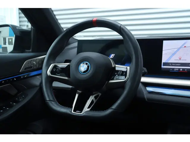 BMW i5 Touring M60 xDrive 2024 Elektrisch 38
