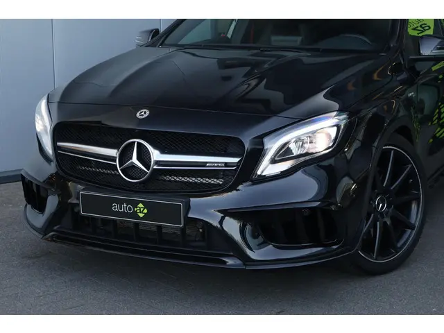 Mercedes-Benz GLA AMG 45 4MATIC 2018 Benzine 3