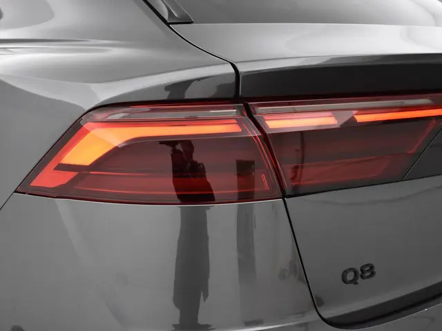 Audi Q8 Pro Line S 55 TFSI e 394 PK 2025 Hybride Benzine 41