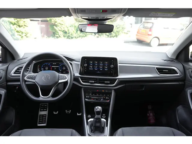 Volkswagen T-Roc 1.0 TSI 2022 Benzine 9