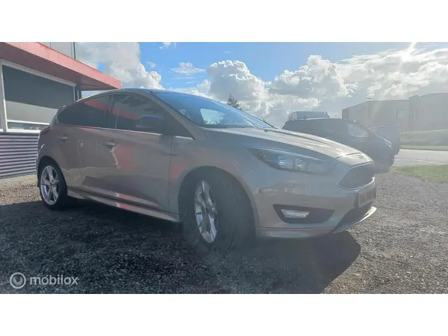 Ford Focus 1.0 ST-Line 2016 Benzine 9